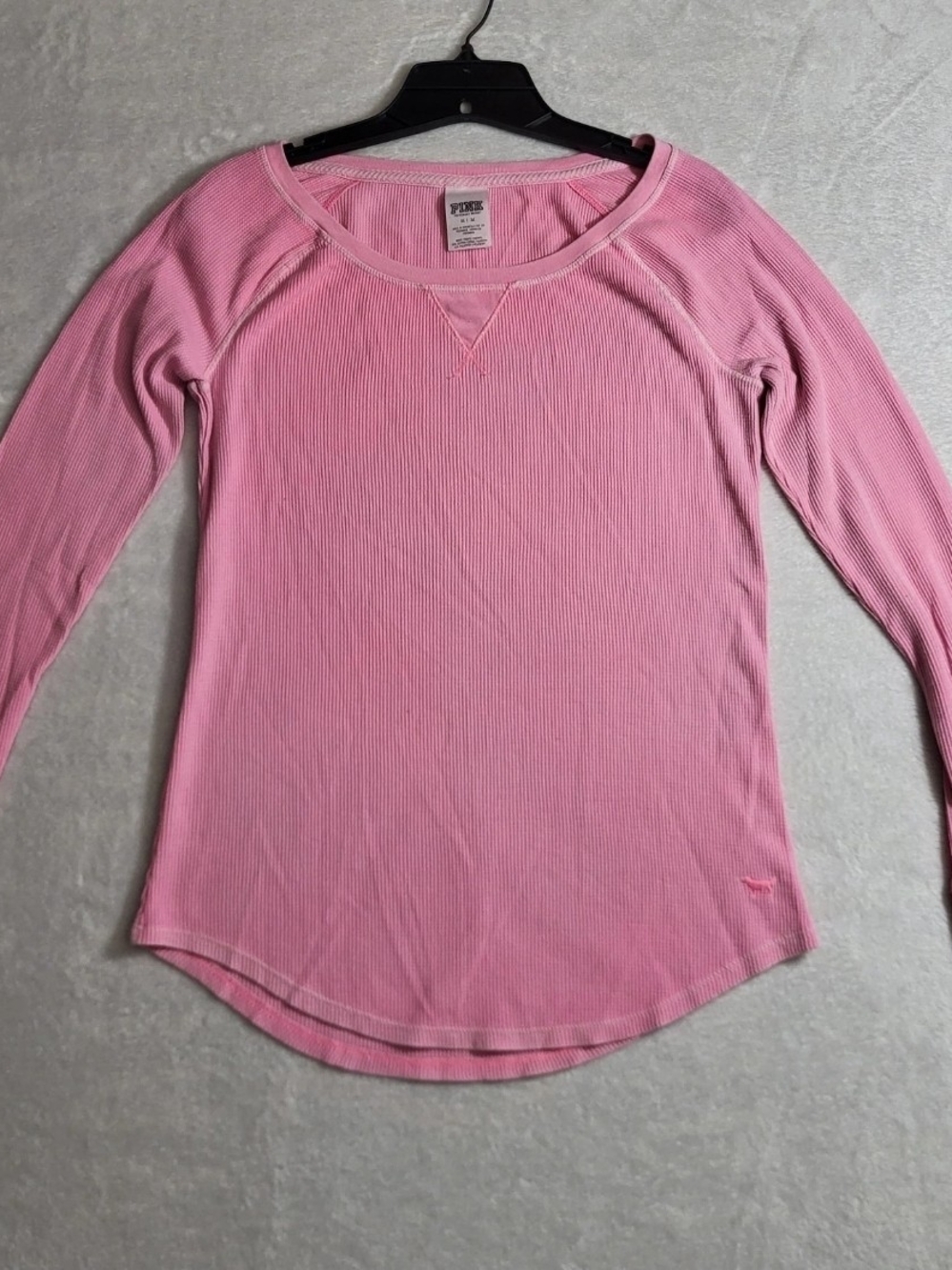 Victoria's Secret PINK Long-Sleeve Ribbed Scoop Neck Top - Pink